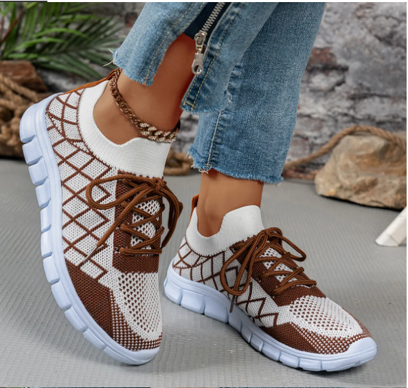 Blokk Flyknit Sneakers